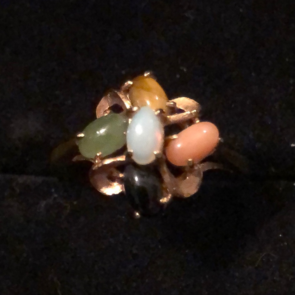 Sweet Little Fashion Ring SZ 6.75